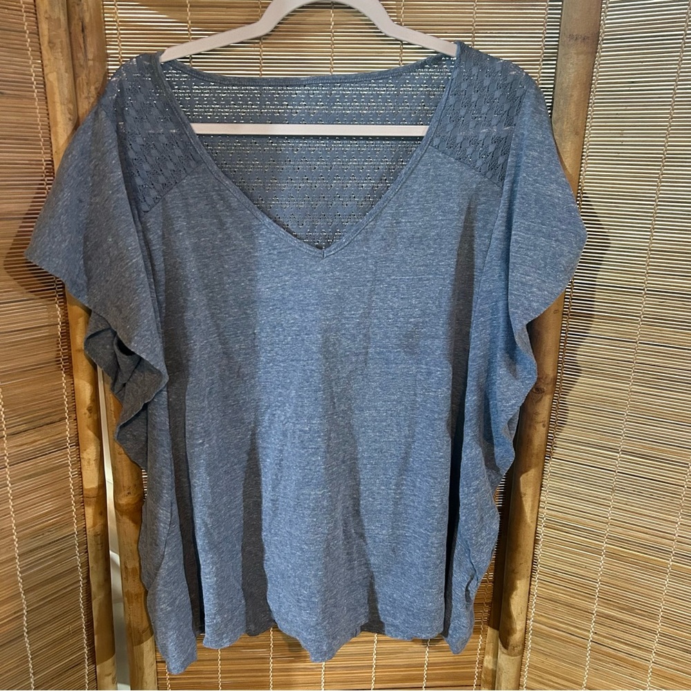 Women’s Lane Bryant Blue Butterfly Top Size 22-24